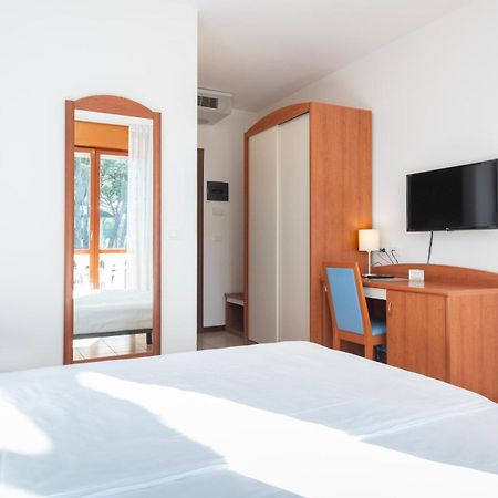 Hotel Caracas Lignano Sabbiadoro Luaran gambar