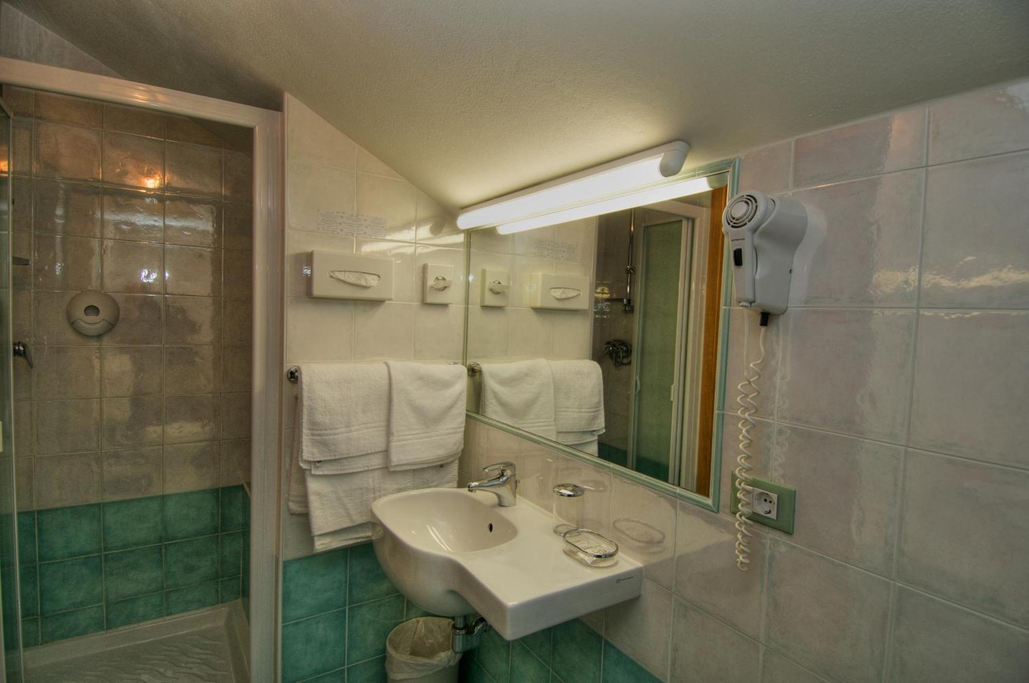 Hotel Caracas Lignano Sabbiadoro Luaran gambar