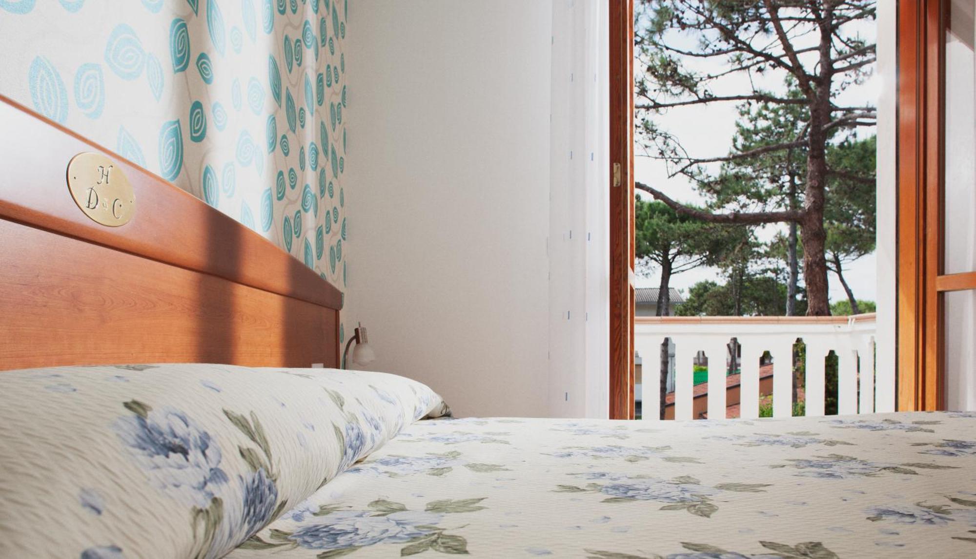 Hotel Caracas Lignano Sabbiadoro Luaran gambar