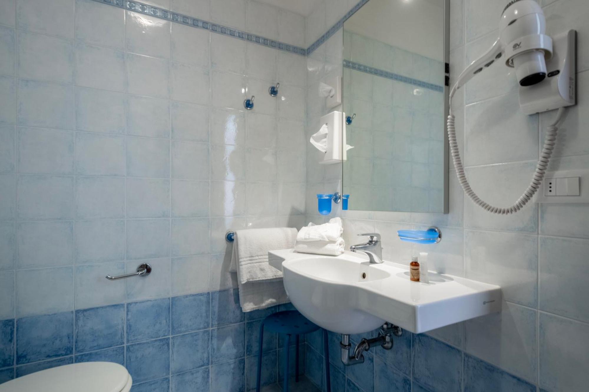 Hotel Caracas Lignano Sabbiadoro Luaran gambar