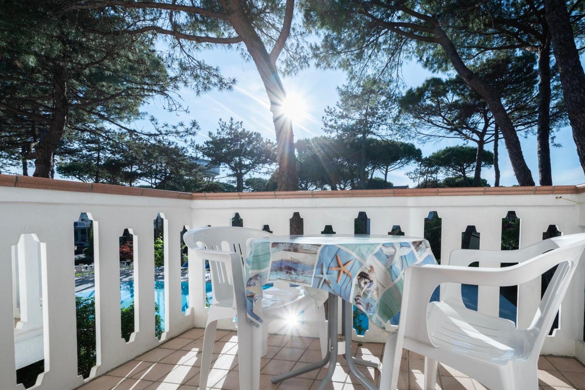 Hotel Caracas Lignano Sabbiadoro Luaran gambar